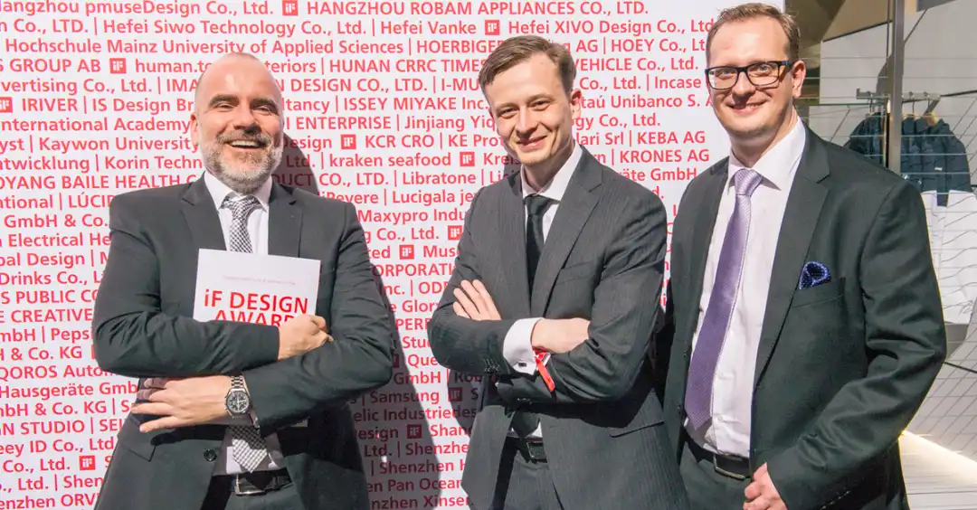 Mike Jagielski, Dymitr Romanowski und Yaroslav Shatkevich bei den iF Design Awards