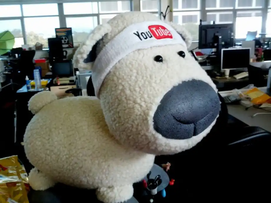 YouTube's mascot - a white fluffy dog